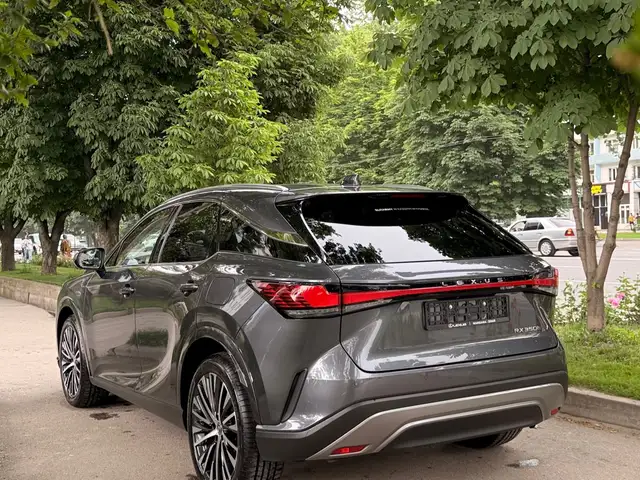 Lexus RX 2025