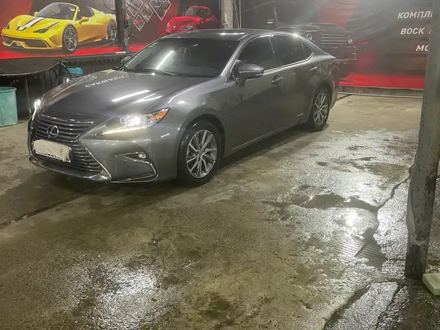 Lexus ES 2017