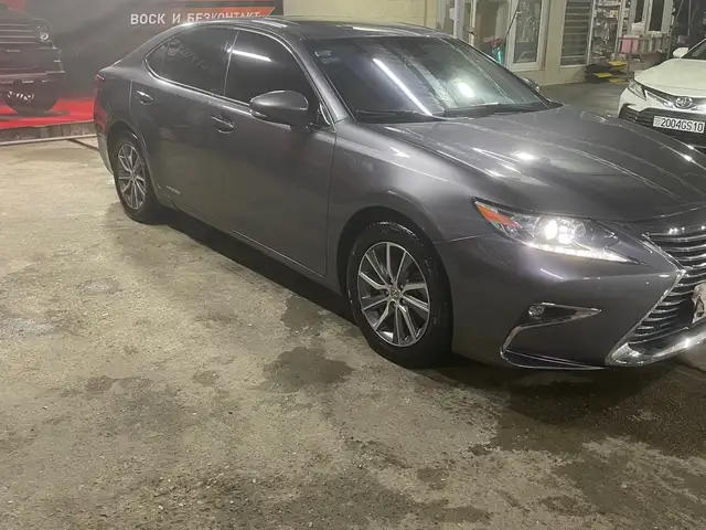 Lexus ES 2017
