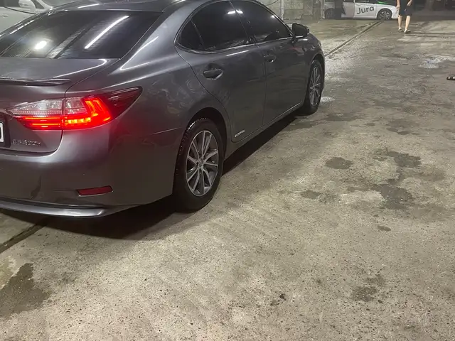 Lexus ES 2017