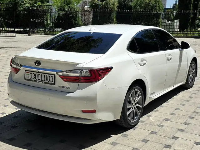 Lexus ES 2015