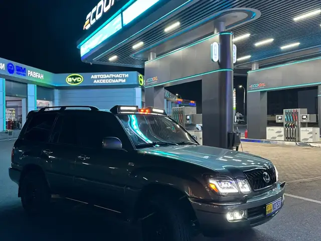 Lexus LX 2006