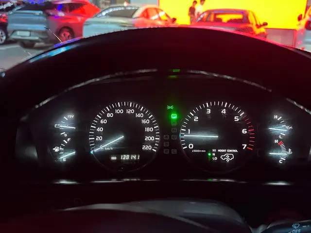 Lexus LX 2006