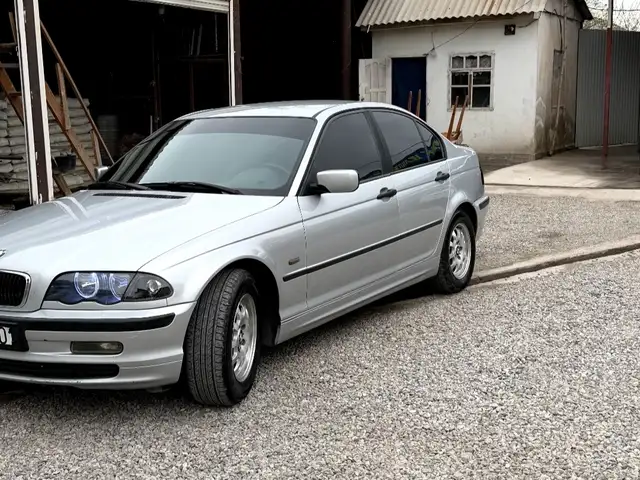 BMW 3 2001