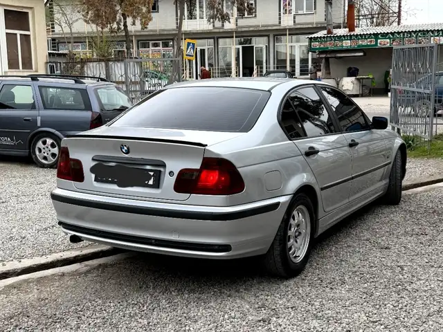 BMW 3 2001