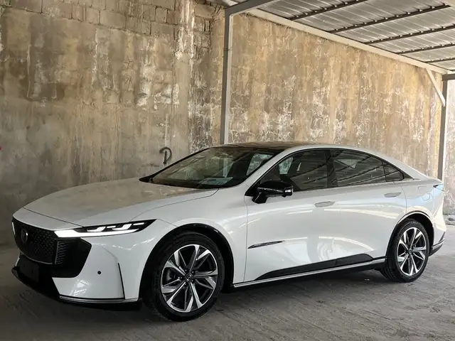 Mazda EZ-6 2025