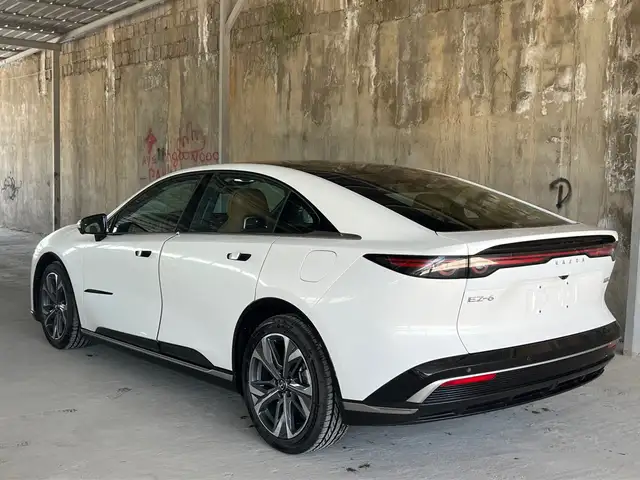 Mazda EZ-6 2025