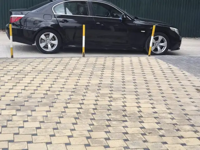 BMW 5 2004