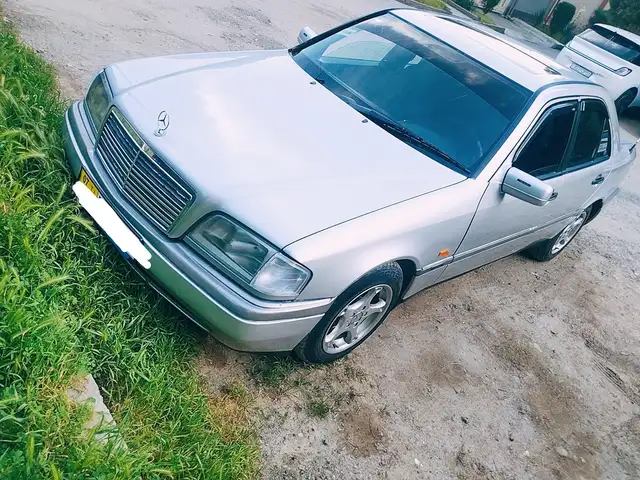 Mercedes -Benz C class 1995
