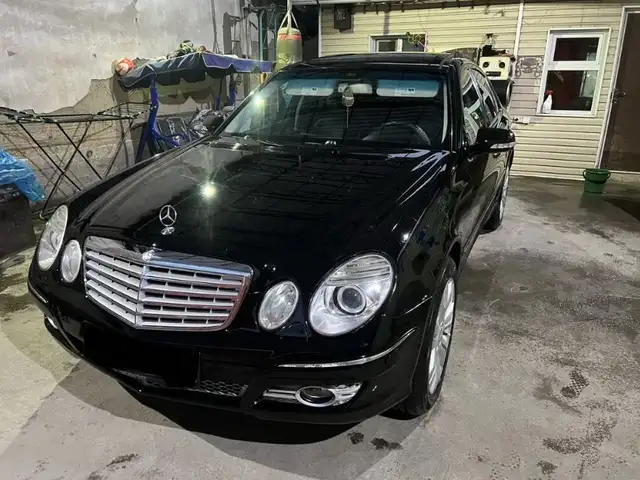 Mercedes -Benz E class 2006