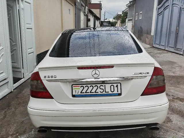 Mercedes -Benz E class 2009