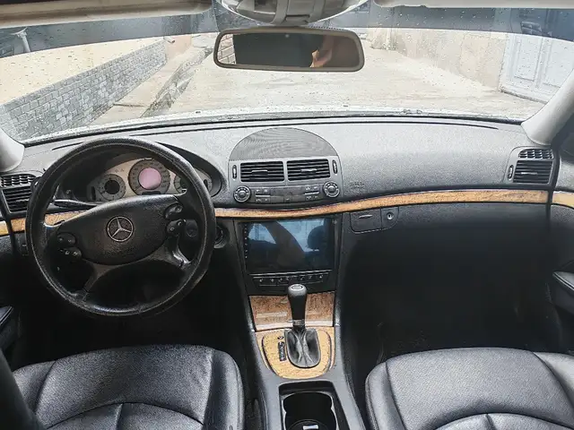 Mercedes -Benz E class 2009