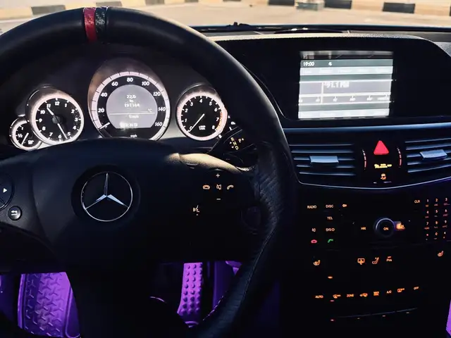 Mercedes -Benz E class 2010