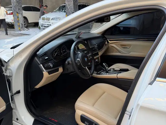 BMW 5 2016