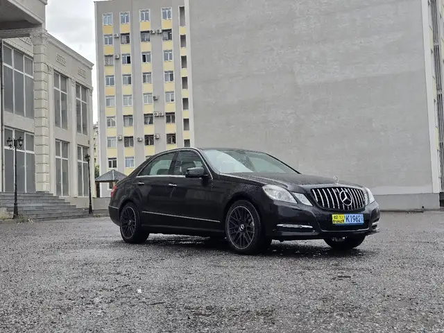 Mercedes -Benz E class 2012