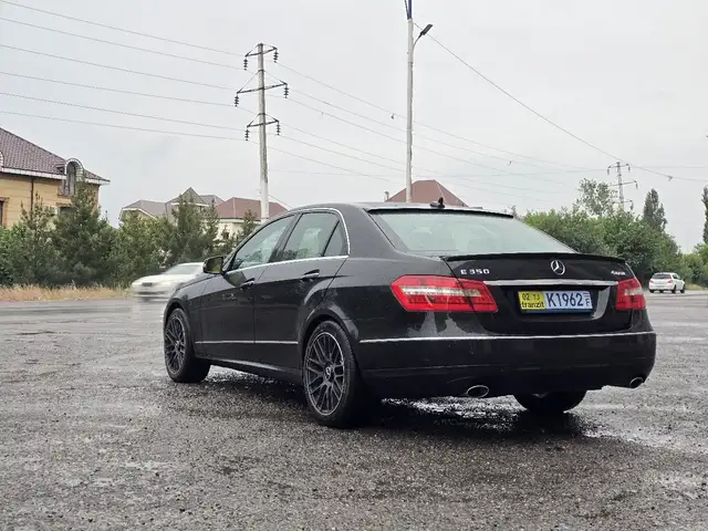 Mercedes -Benz E class 2012