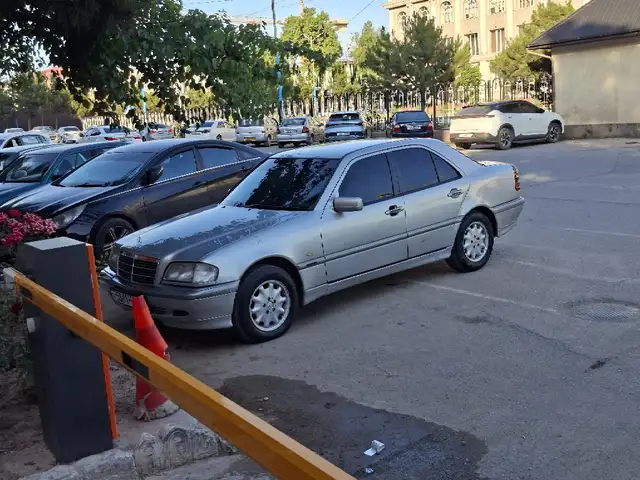 Mercedes -Benz C class 1998