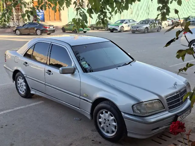 Mercedes -Benz C class 1998