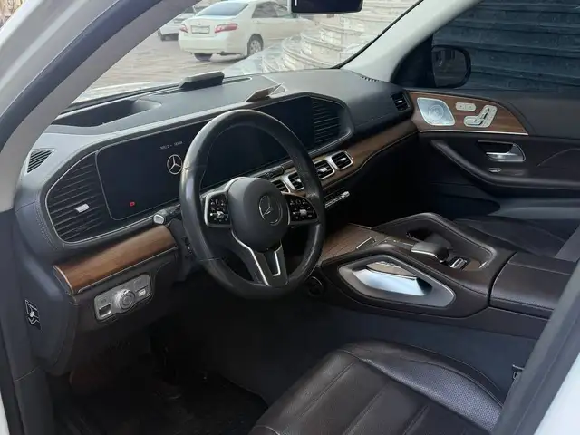 Mercedes -Benz GLE class 2020