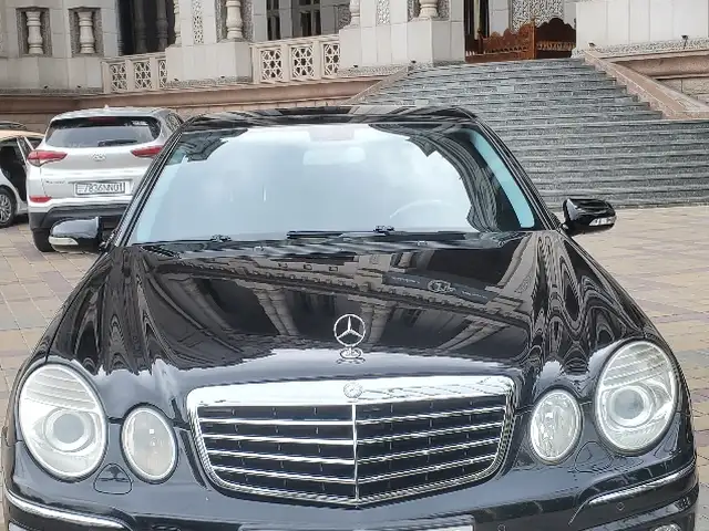Mercedes -Benz E class 2008