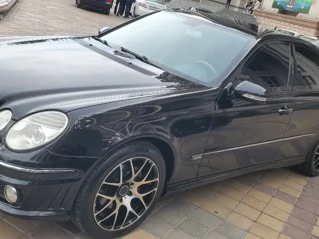 Mercedes -Benz E class 2008