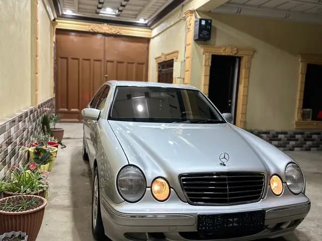 Mercedes -Benz E class 2000
