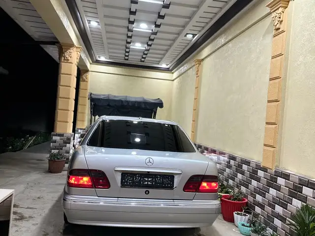 Mercedes -Benz E class 2000