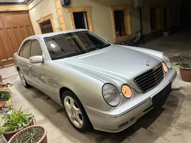 Mercedes -Benz E class 2000
