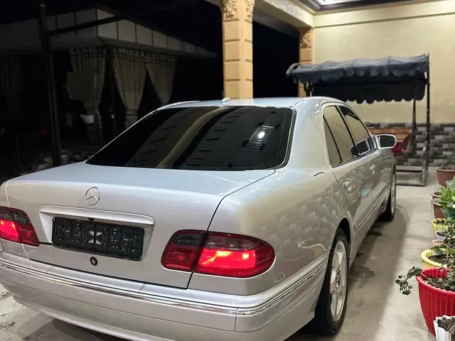 Mercedes -Benz E class 2000
