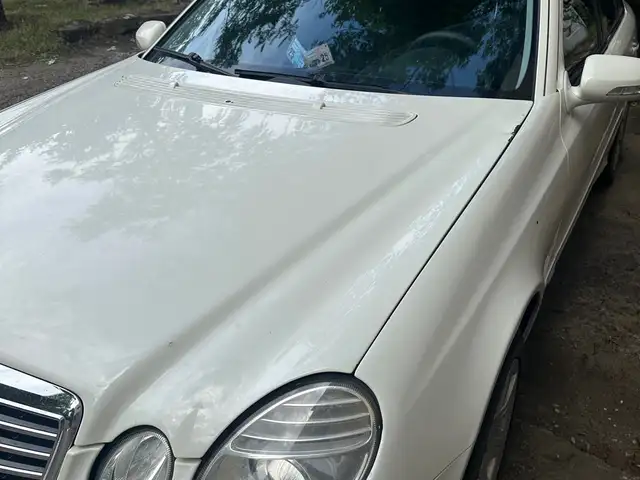 Mercedes -Benz E class 2009