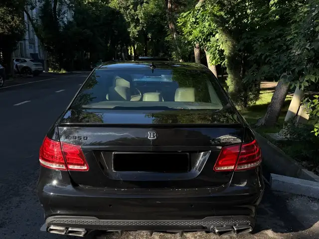 Mercedes -Benz E class 2010