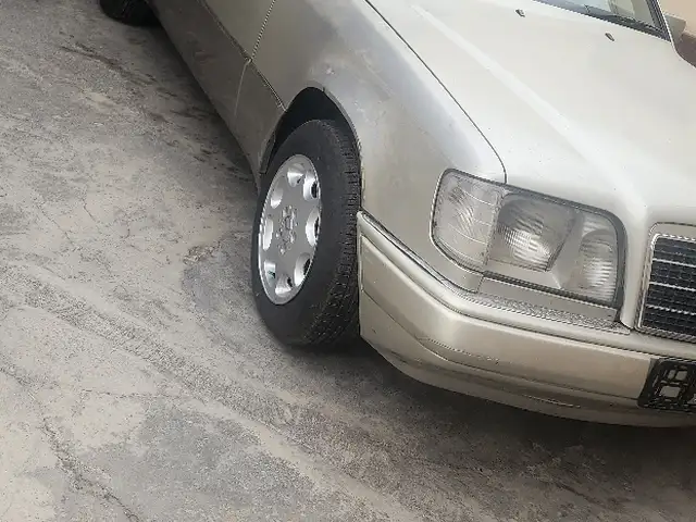 Mercedes -Benz W124 1994