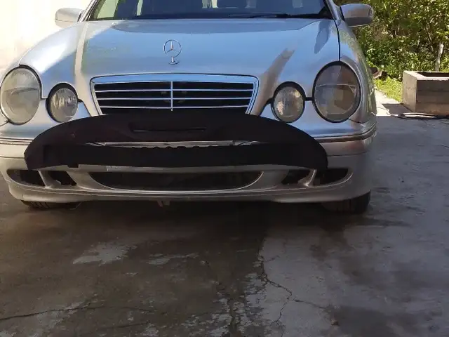 Mercedes -Benz E class 1996