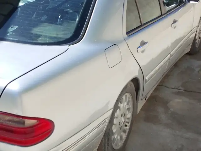 Mercedes -Benz E class 1996