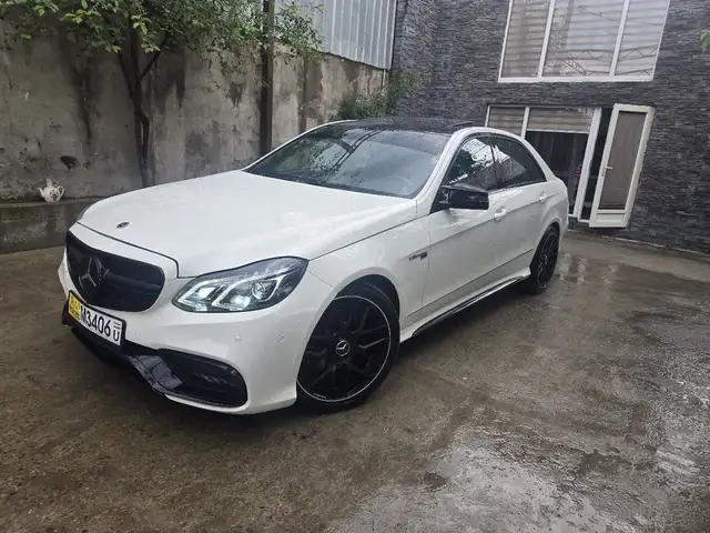 Mercedes -Benz E class 2010