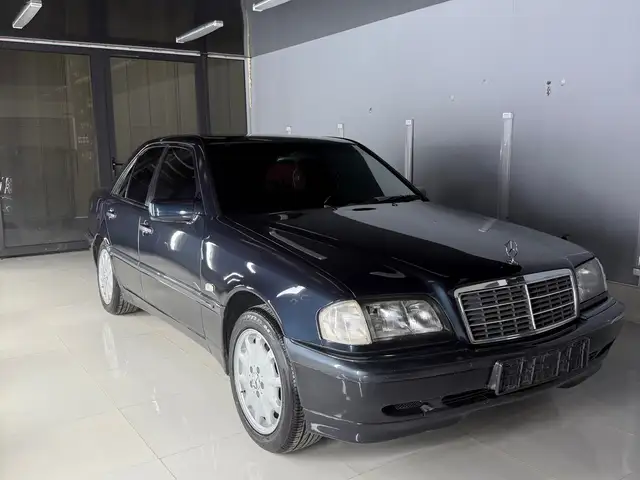 Mercedes -Benz C class 2000