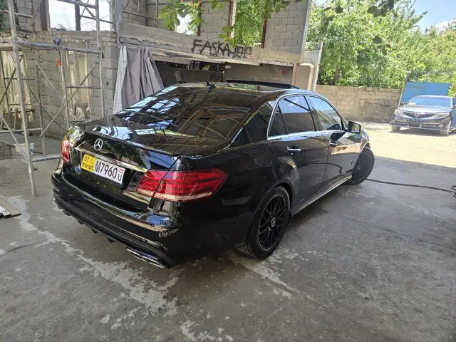 Mercedes -Benz E class 2010