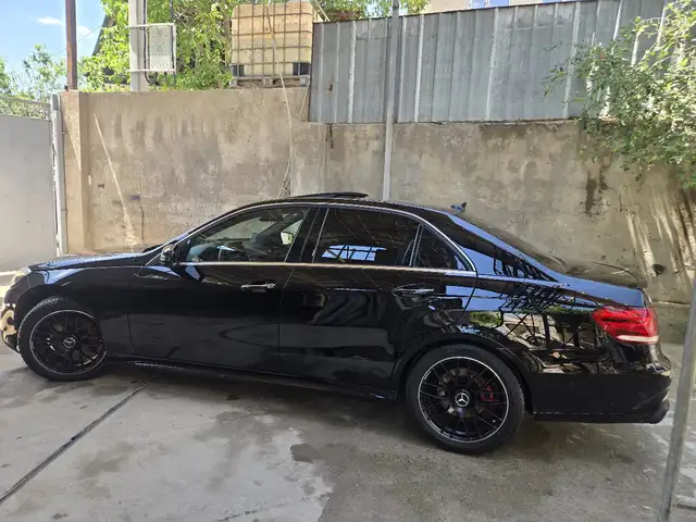 Mercedes -Benz E class 2010