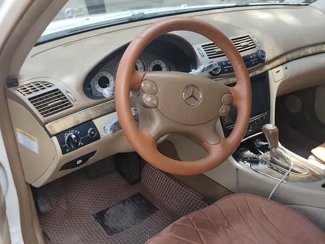 Mercedes -Benz E class 2008