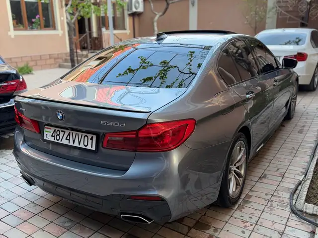 BMW 5 2017