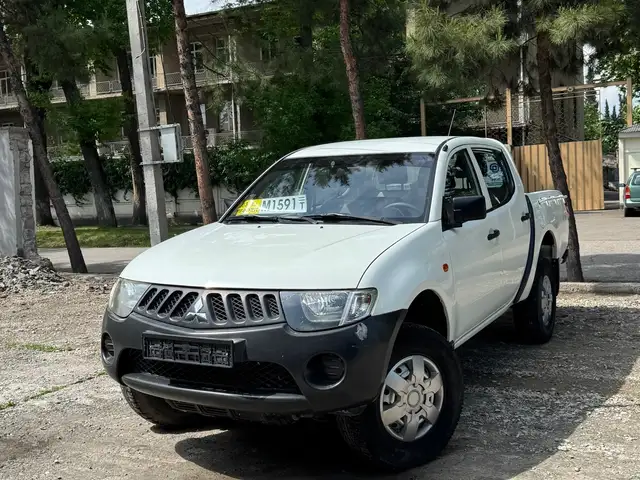 Mitsubishi L200 2008