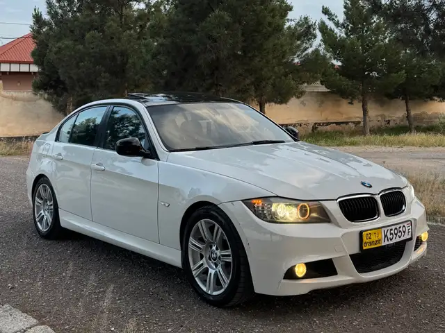BMW 3 2011