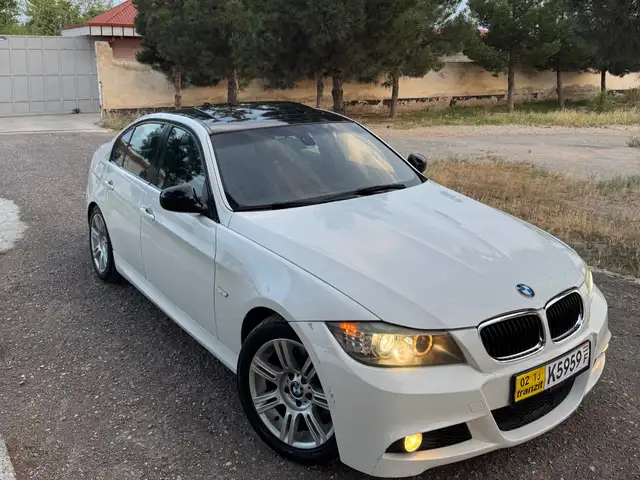 BMW 3 2011