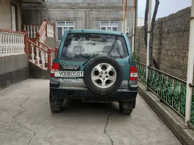 Mitsubishi Pajero 1998