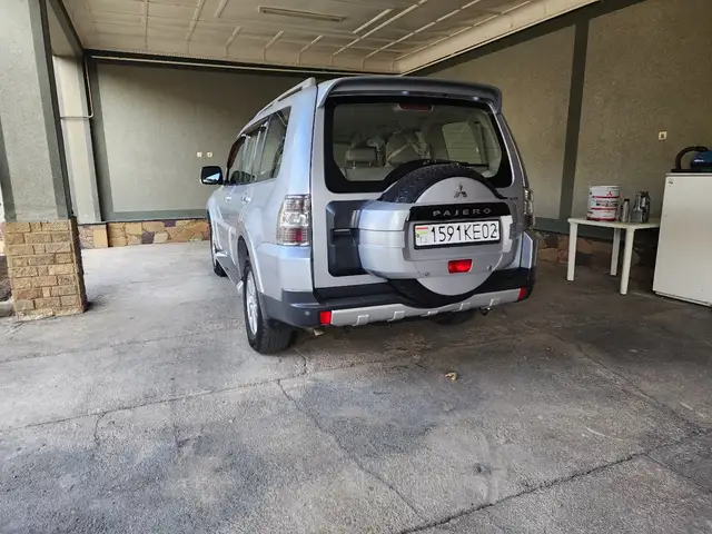 Mitsubishi Pajero 2008
