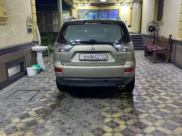 Mitsubishi Outlander 2008