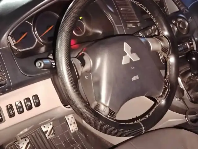 Mitsubishi Grandis 2007